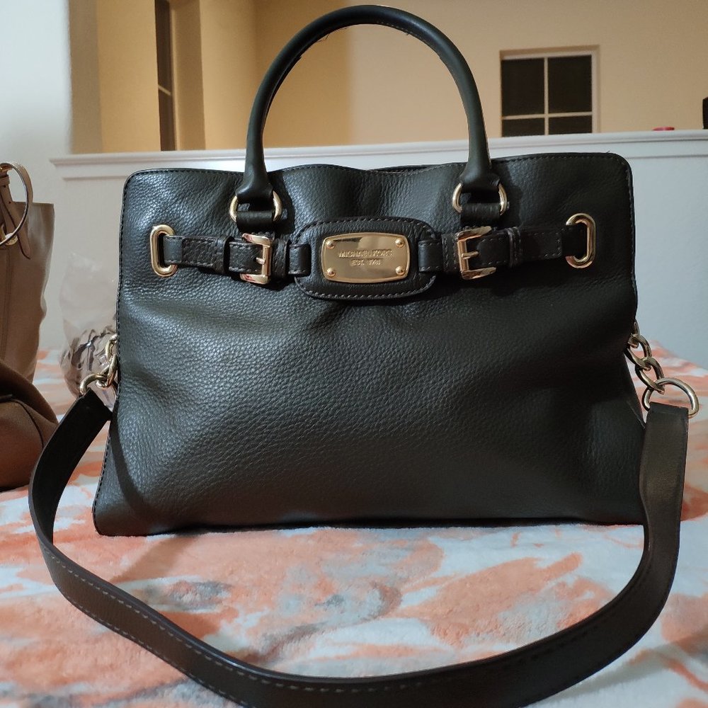 Michael Kors Black Leather satchel bag, shoulder bag, purse, crossbody bag